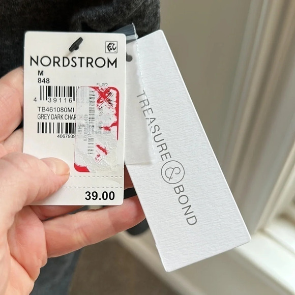 NWT Treasure & Bond Henley, Size Medium - Picture 4 of 8